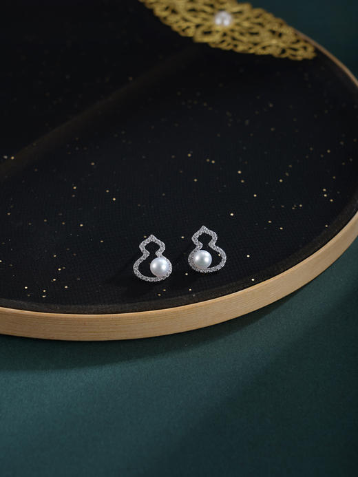 子佩集【福禄璀璨】银S925珍珠惜王妃耳钉【QJED001】双色葫芦2602 商品图5