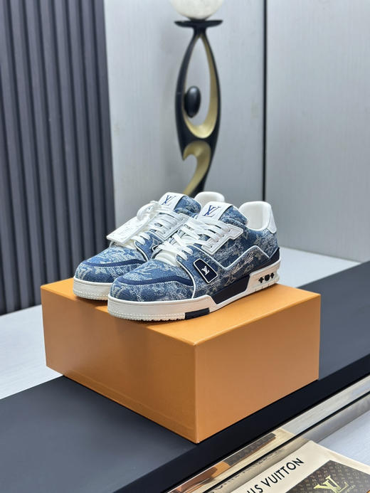 春季特惠💰650 LV 公司级 # 驴牌 Trainer 低帮休闲板鞋 商品图0