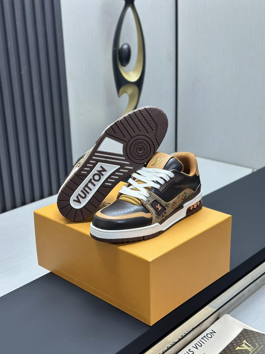 春季特惠💰650 LV 公司级 # 驴牌 Trainer 低帮休闲板鞋 商品图5
