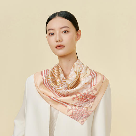 万事利《芳华之约》丝巾花礼盒（中方巾） 商品图3