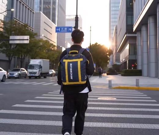 F0304109新款撞色织袋大容量耐脏米奇双肩包再生材料保温包 商品图2