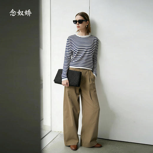 【商场同款】CNT6348 “ 零压裤 ” 轻松舒适 穿出随性腔调 弯刀裤型卡其绿色休闲裤 商品图1