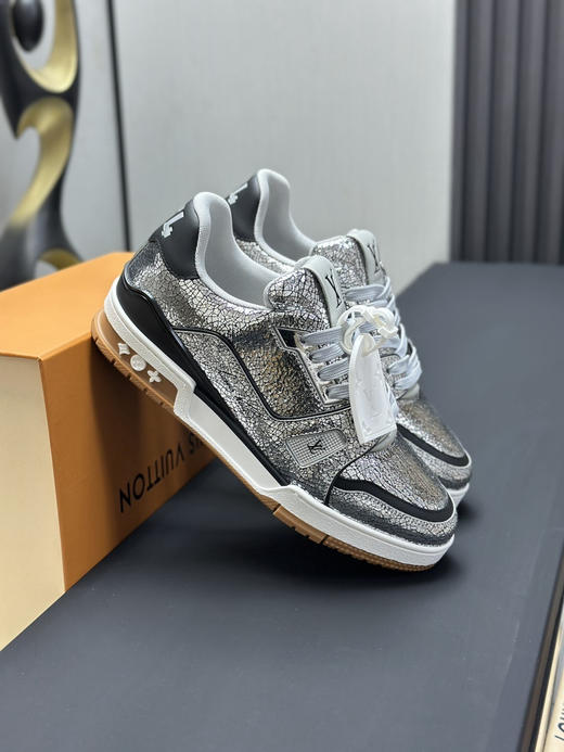 春季特惠💰650 LV 公司级 # 驴牌 Trainer 低帮休闲板鞋 商品图3