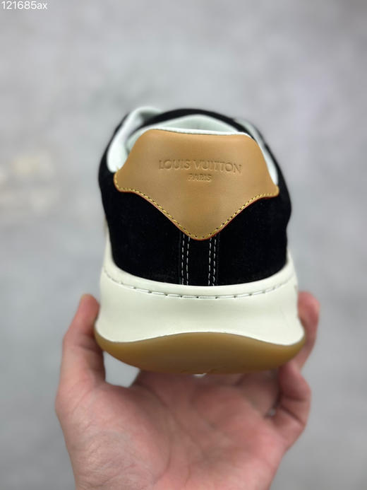 春季特惠💰560 2026早春全新上架 # LV 路易威登 Tilted Low Sneakers 倾斜系列低帮复古休闲运动板鞋 商品图7