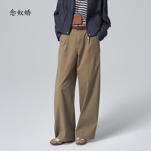 【商场同款】CNT6348 “ 零压裤 ” 轻松舒适 穿出随性腔调 弯刀裤型卡其绿色休闲裤 商品图4