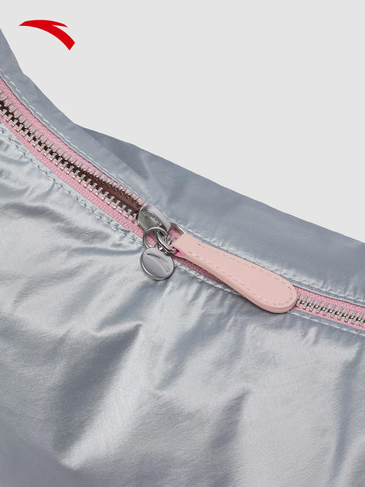 安踏斜挎包女包2026新款运动高级感轻奢小众通勤高颜值休闲月牙包192628121 商品图1