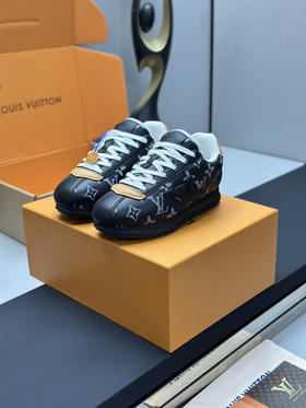 春季特惠💰650 LV 驴牌 BUTTERSOFT 阿甘鞋