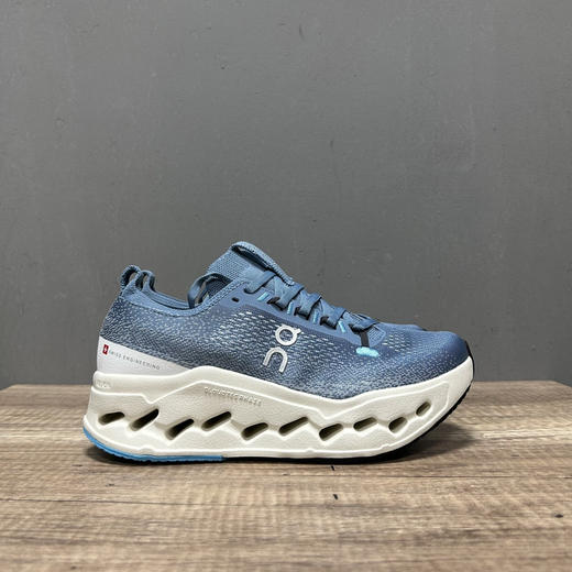 春季特惠💰340 On 昂跑 Cloudsurfer Max 舒适柔软减震透气轻便跑步鞋 商品图0