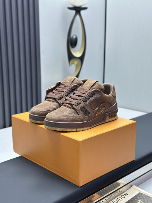 春季特惠💰650 LV 公司级 # 驴牌 Trainer 低帮休闲板鞋 商品图0