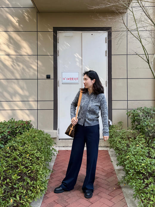 26春夏--腿型救星~巨显瘦显腿直毛边脚口直筒休闲裤【包邮+三天无理由退换】 商品图9