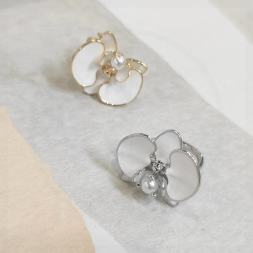 美颂之光 MAISON LUMIERE mini珐琅蝴蝶兰系列耳饰戒指 商品图0