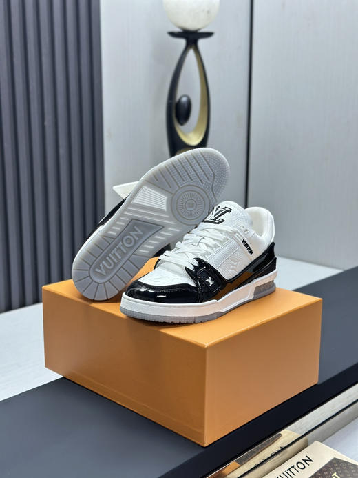 春季特惠💰650 LV 公司级 # 驴牌 Trainer 低帮休闲板鞋 商品图5