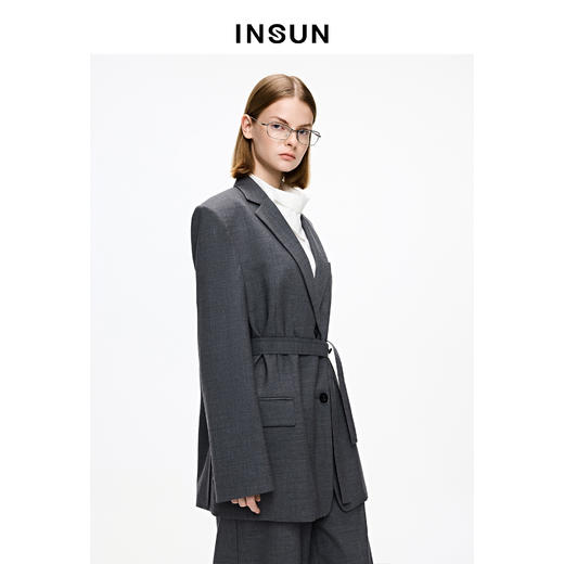 NSUN恩裳复古摩登风肌理感西装外套 商品图4