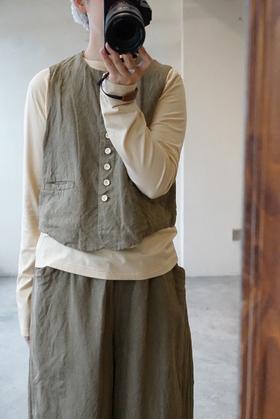 Atelier d'antan多纽扣马甲背心