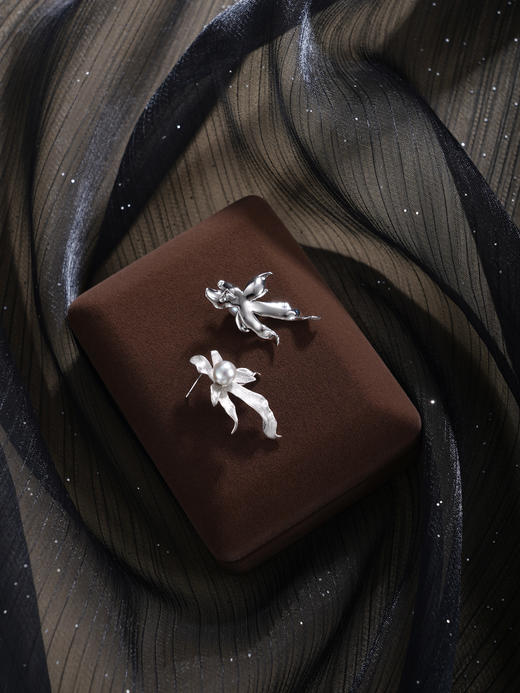 子佩集【花仙女】银S925珍珠惜王妃耳钉【QJED009】拉长花朵2602 商品图2