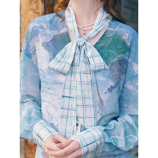 两三事梵高文艺 夏夜梦令 2026春季新款印花绑带v领雪纺衫女宽松 商品图2