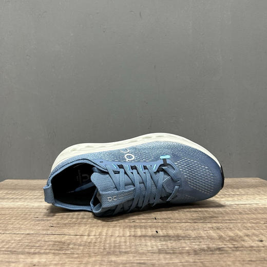 春季特惠💰340 On 昂跑 Cloudsurfer Max 舒适柔软减震透气轻便跑步鞋 商品图4