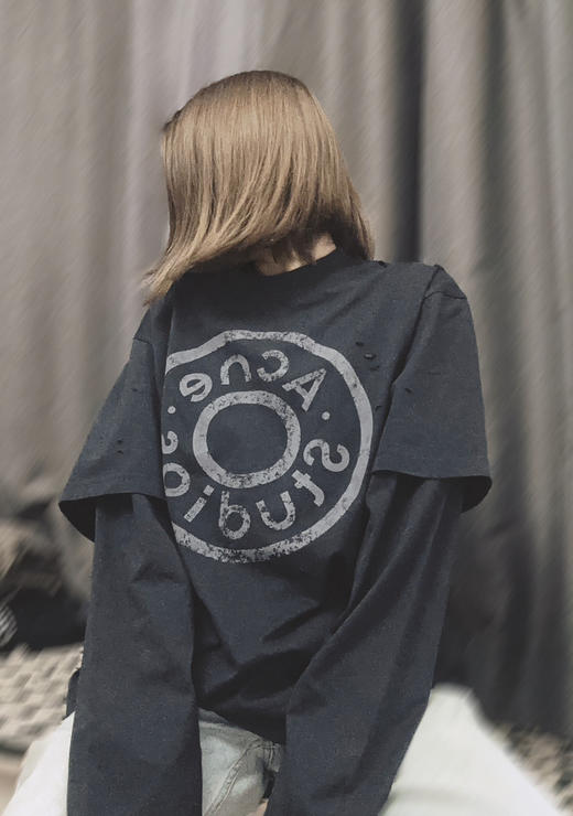 原单ACNE徽章破洞假两件长袖T恤 商品图0