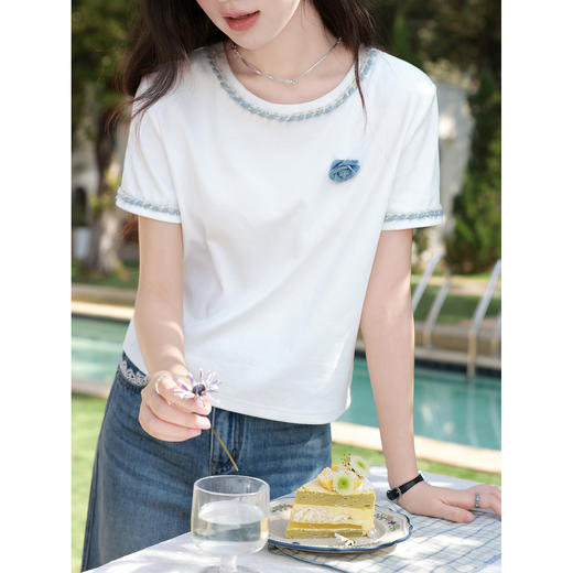 鹿向南「花间清语」米白色立体花朵撞色包边正肩T恤短袖上衣女夏 商品图2