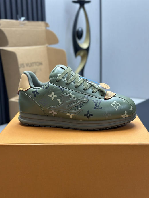 春季特惠💰650 LV 驴牌 BUTTERSOFT 阿甘鞋 商品图8