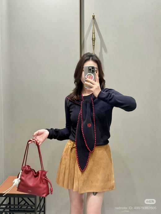 34-1 排他性独家圆正 lew手工刺绣领结式样套头衫 135斤以内穿L 商品图6