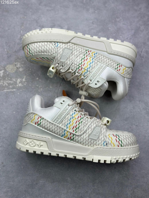 春季特惠💰650 LV 公司级 # 驴牌 Trainer Maxi 胖丁低帮休闲板鞋 商品图4