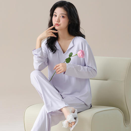 【轻梵 长袖新款莫代尔带胸垫家居服】带胸垫防凸点长袖家居服套装 宽松慵懒亲肤 无感bra 商品图0
