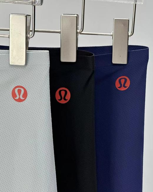 F0304106圆筒礼盒装无痕网面冰丝轻薄透气柔软平角男士内裤三条装 商品图3