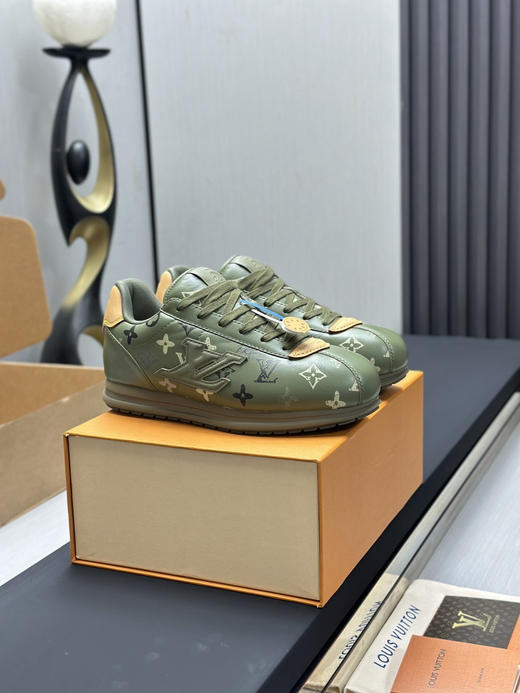 春季特惠💰650 LV 驴牌 BUTTERSOFT 阿甘鞋 商品图1