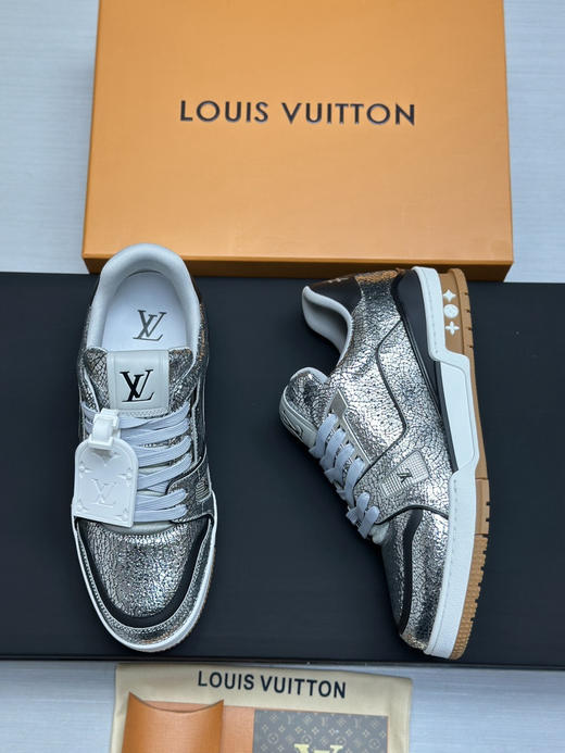 春季特惠💰650 LV 公司级 # 驴牌 Trainer 低帮休闲板鞋 商品图7