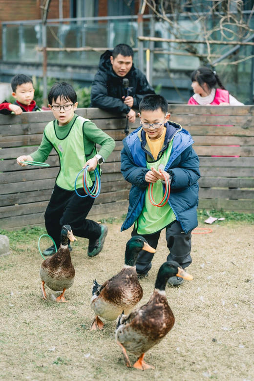 春假4.1-4.3【户外大冒险. 6大主题日归独立营】云顶路极飞车+山野徒步+竹编小船； 丛林穿越+山野徒步+布袋拓印；真人CS+攀树+越野车+套鸭子；挖野菜+抓泥鳅+制作叶儿粑+扎染…… 商品图9