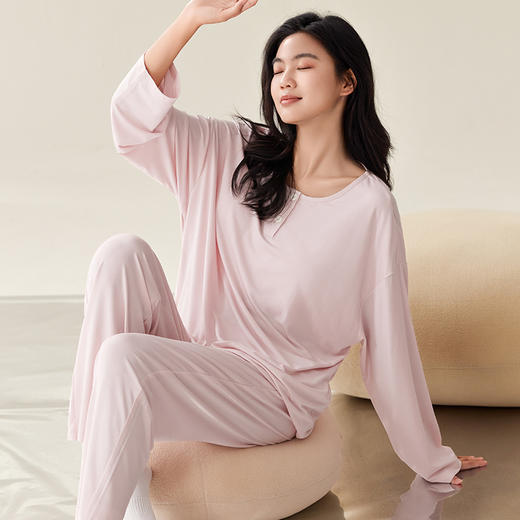 【轻梵 长袖新款莫代尔带胸垫家居服】带胸垫防凸点长袖家居服套装 宽松慵懒亲肤 无感bra 商品图7