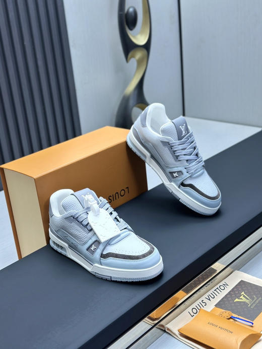 春季特惠💰650 LV 公司级 # 驴牌 Trainer 低帮休闲板鞋 商品图2