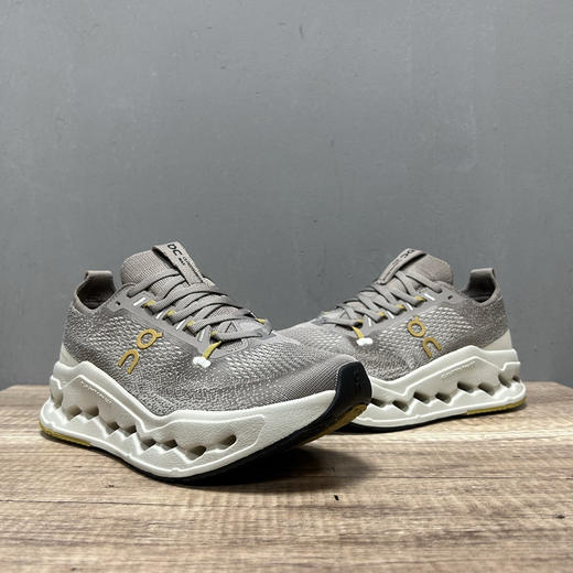 春季特惠💰340 On 昂跑 Cloudsurfer Max 舒适柔软减震透气轻便跑步鞋 商品图3