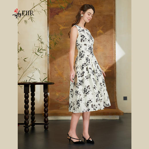 司歌水墨花无袖背心收腰连衣裙A911278X 商品图3