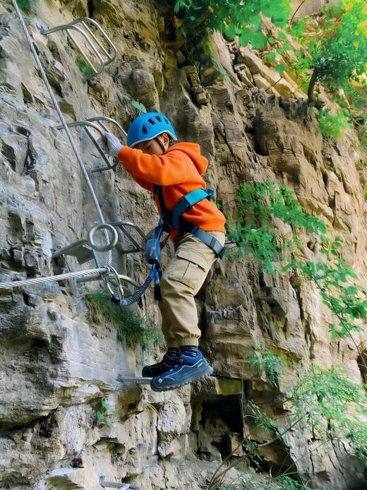 🈵满团~春假专场4.1-4.2【乐山·2天1夜探险独立营】悬崖飞拉达+高空漂流+溶洞探秘+山野露营 商品图2