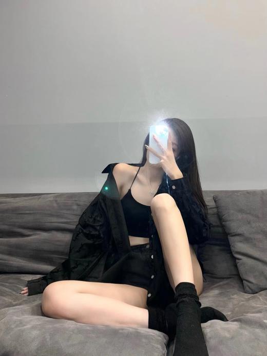 F030421新款植绒满印字母印花颜值超高的显瘦气质衬衫男女同款 商品图5