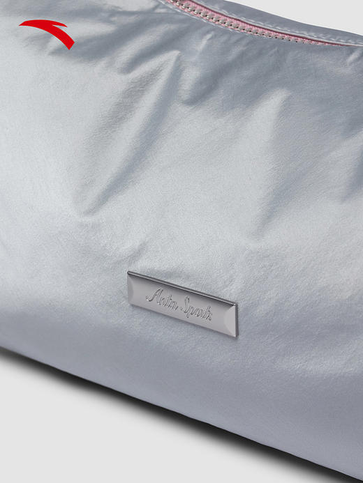 安踏斜挎包女包2026新款运动高级感轻奢小众通勤高颜值休闲月牙包192628121 商品图2