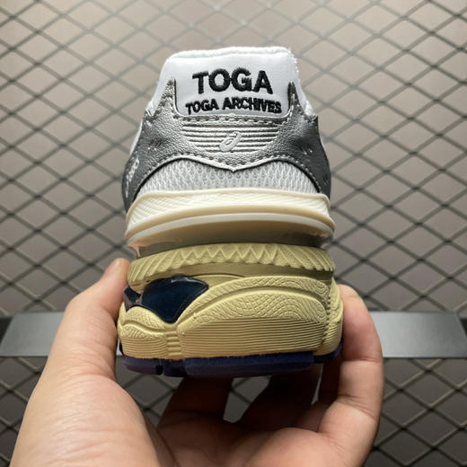 春季特惠💰360 TOGA x ASICS 亚瑟士 Gel-Cumulus 16 TG 联名款 网面低帮休闲运动鞋 商品图1