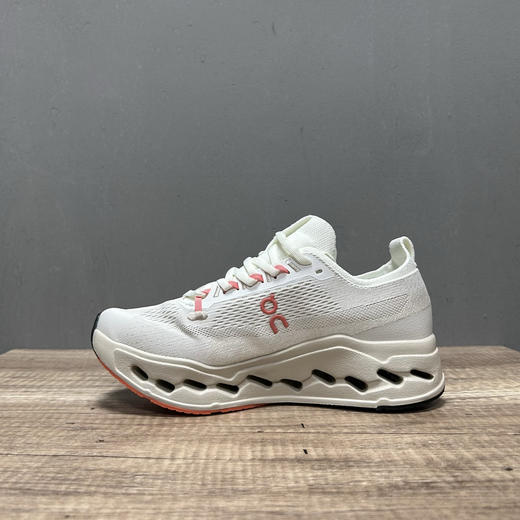 春季特惠💰340 On 昂跑 Cloudsurfer Max 舒适柔软减震透气轻便跑步鞋 商品图2