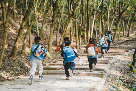 春假4.1-4.3【户外大冒险. 6大主题日归独立营】云顶路极飞车+山野徒步+竹编小船； 丛林穿越+山野徒步+布袋拓印；真人CS+攀树+越野车+套鸭子；挖野菜+抓泥鳅+制作叶儿粑+扎染…… 商品图8