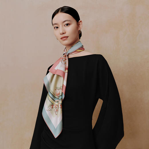 万事利《芳华之约》丝巾礼盒（中方巾） 商品图5