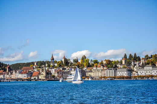 【暑假特惠游】<西欧四国：德国+法国+瑞士+意大利12 天之旅（26人小团）>深圳直飞往返、含签证小费 商品图0