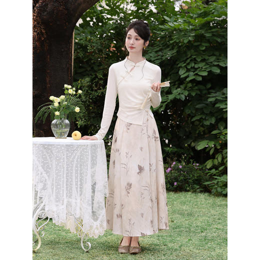 鹿向南「枯蝶逸境」新中式国风碎花半身裙女春季新款杏色中长裙子 商品图3