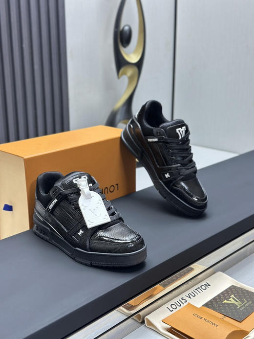 春季特惠💰650 LV 公司级 # 驴牌 Trainer 低帮休闲板鞋 商品图2
