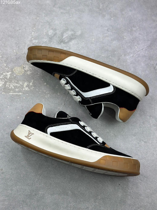 春季特惠💰560 2026早春全新上架 # LV 路易威登 Tilted Low Sneakers 倾斜系列低帮复古休闲运动板鞋 商品图4