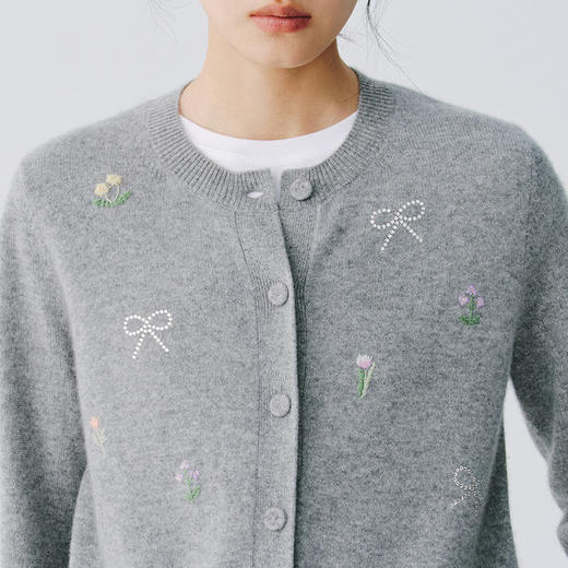 东黎 • 万物复苏 晨光花园 小山羊绒 女士春季圆领绣花开衫 6031 商品图6