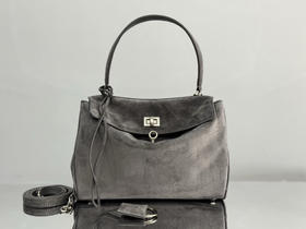 巴**家 麂皮小号灰色29x高20x宽10cm