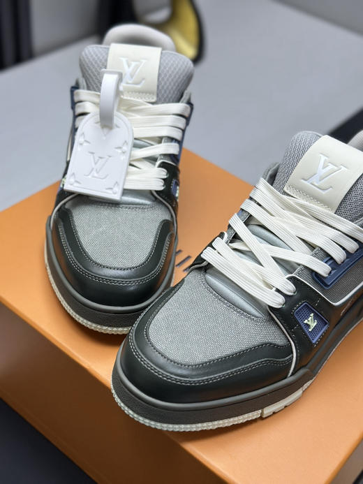 春季特惠💰650 LV 公司级 # 驴牌 Trainer 低帮休闲板鞋 商品图4