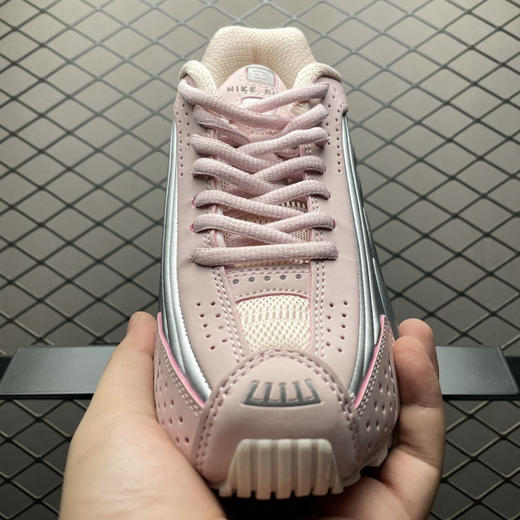 春季特惠💰340 NK Shox R4 低帮复古跑步鞋 文斯卡特 商品图7